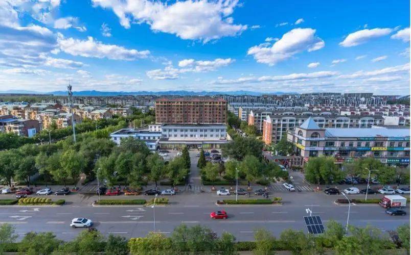 管理区(除董各庄外)与天竺曾经短暂划归朝阳区,1963年复归顺义县,并入