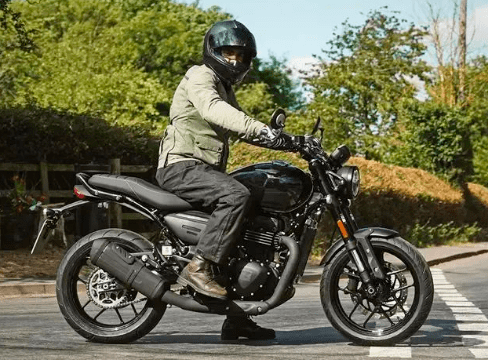 凯旋全新500排量复古实车曝光