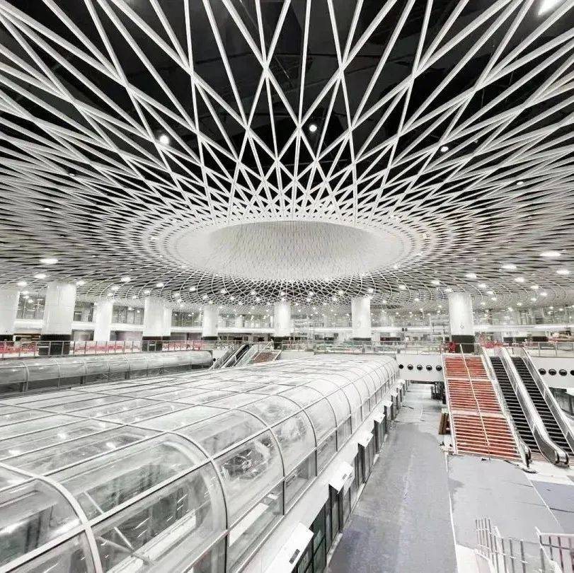 四线换乘，年内开通！深圳一大型交通枢纽传新进展，实景图曝光_岗厦_地铁_扶梯