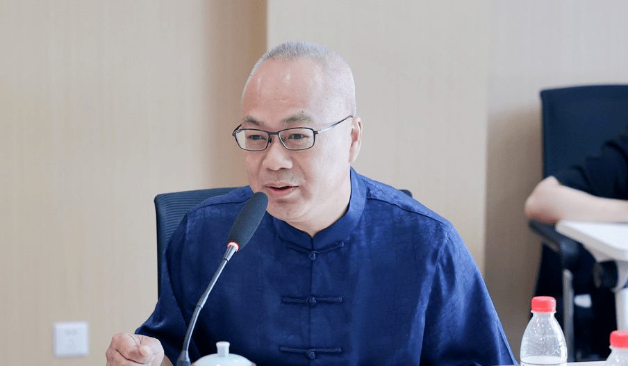 太龙家园|桐君堂药业总经理申屠银洪参加杭州市劳模工匠协会座谈会并