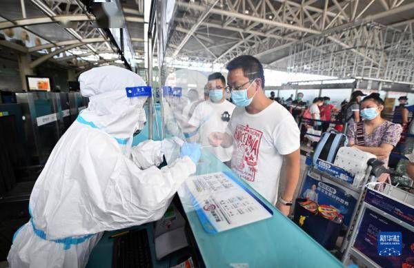 新华全媒+丨三亚有序恢复国内商业客运航班