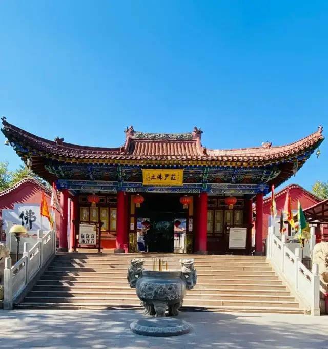 乌鲁木齐红山寺图片