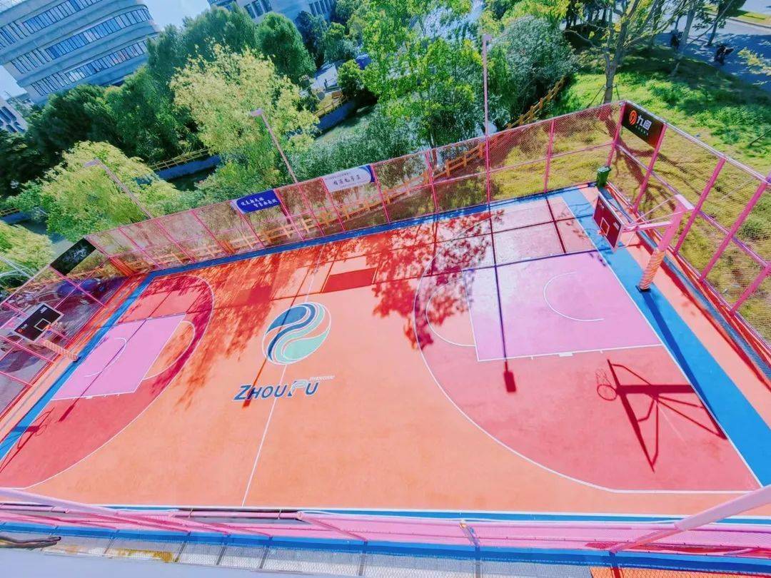 粉色制霸篮球场,你被"粉"到了吗?_周浦_运动_传奇