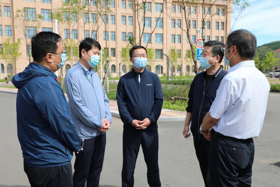 呼伦贝尔市政府副市长马跃东调研督导我市秋季开学,校园防疫及教学