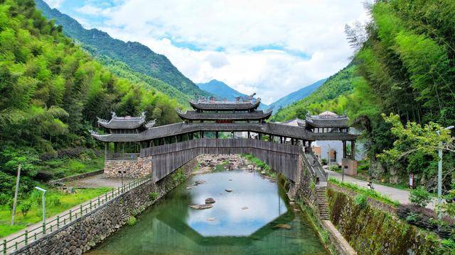 温州乡村休闲游，住进山野间，赏全木结构廊桥，品地道苍南农家菜