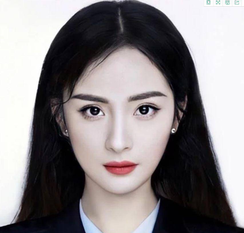杨幂的证件照,baby的证件照,刘诗诗的证件照,看到赵丽颖:一眼万年!