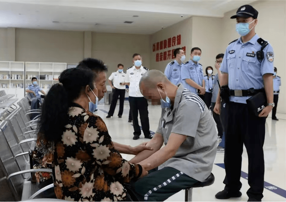 践行为民宗旨 传递法治温度_谢某某_李港_家属