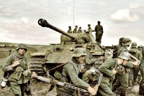 二战德国闪击苏联和苏军十次打击,同是战场对决,为何后者完胜_德军_苏