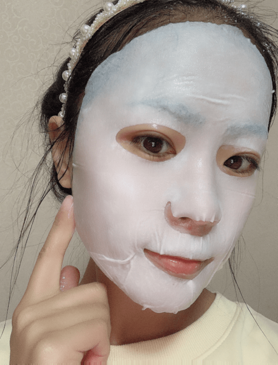 回购n次的国货品牌,专利技术 美白特征,敷1次=1次美白针,28天打造水光