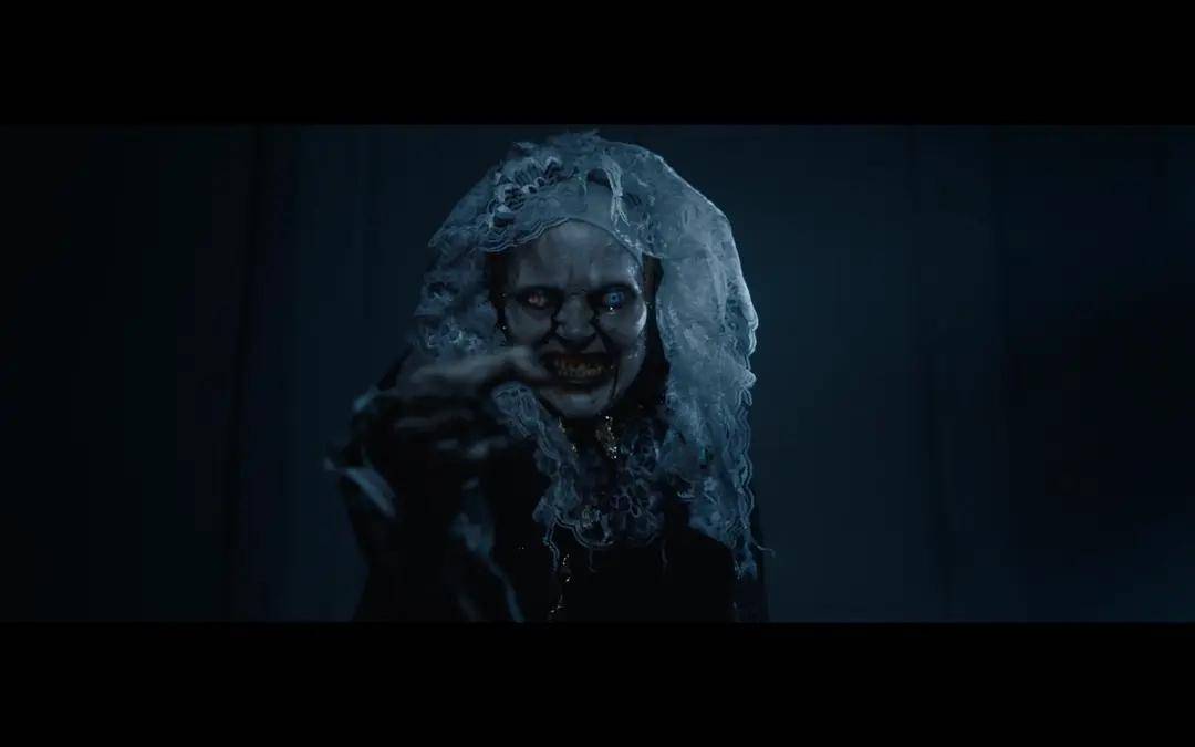 《上帝的驱魔》:另类的反套路驱魔电影,上帝反遭魔鬼驱逐_彼得