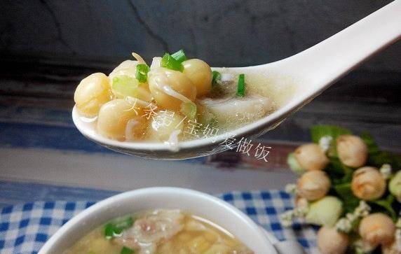 用發芽的豌豆煮湯,這也太好喝了吧_肥肉_香味_小先生