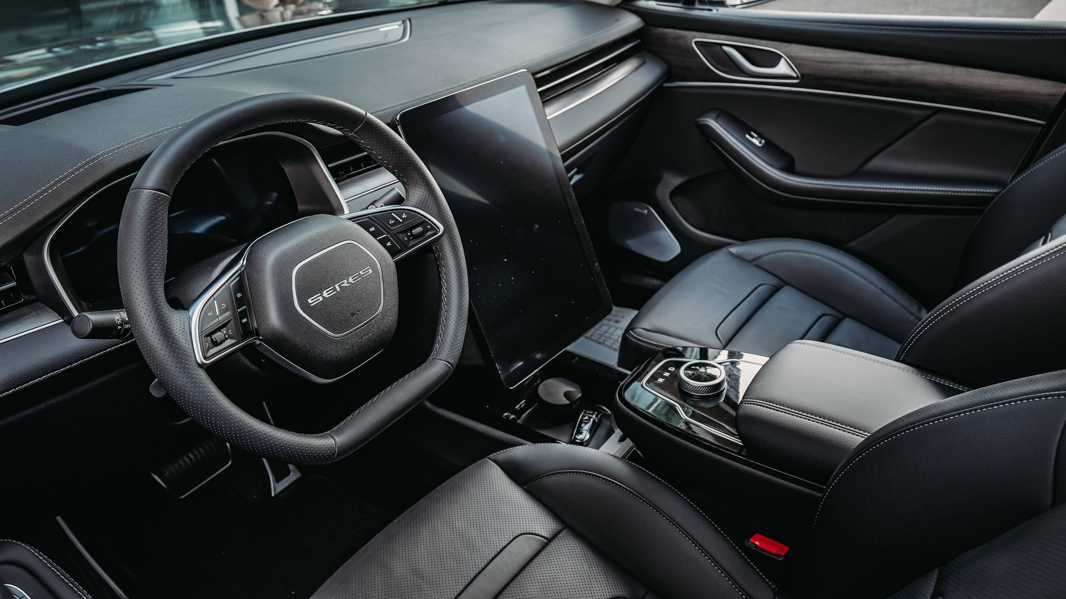 瞬间爆发405kw,超级续航—赛力斯sf5 华为智选四驱版_搜狐汽车_搜狐网