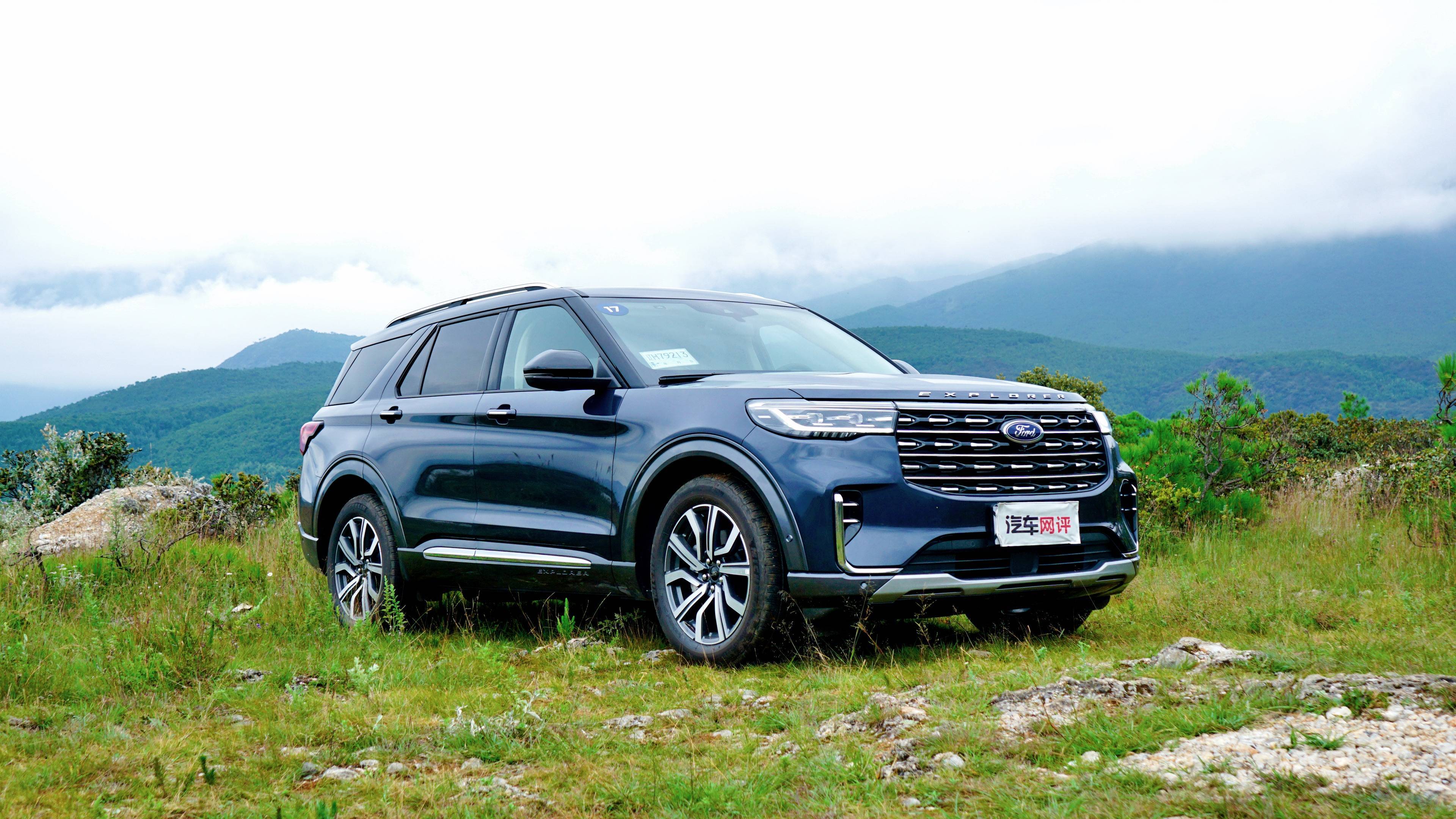 福特suv10万图片