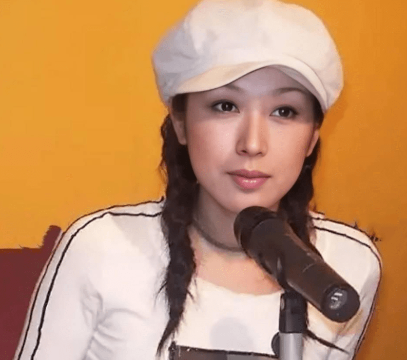 周豔泓:被初戀丈夫寵成掌中寶,一生最慶幸的是和李厚霖分手 13 724a7cdc5f0440b29fbd1c62b0b6545c
