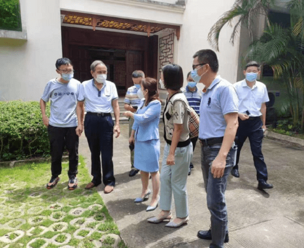 海口美兰区专班服务暖人心 旅客赠送锦旗谢恩情_工作_保障_疫情