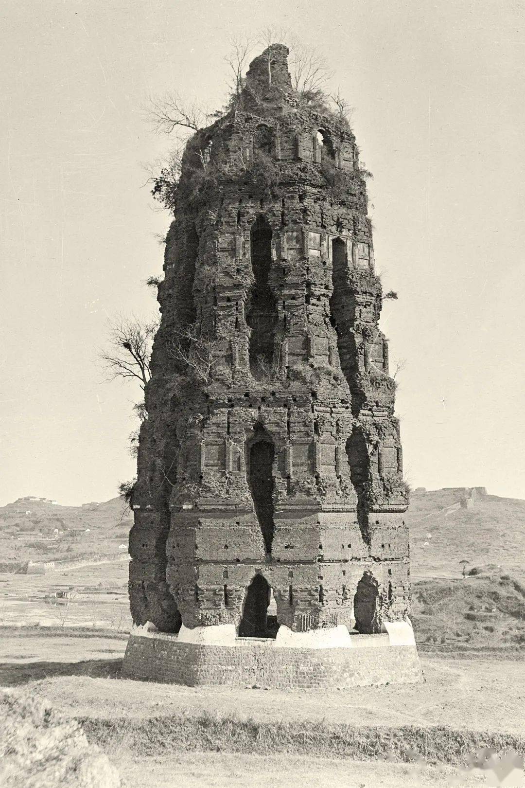 雷峰塔——白蛇一传,浮屠千年_西湖_宝塔_吴越