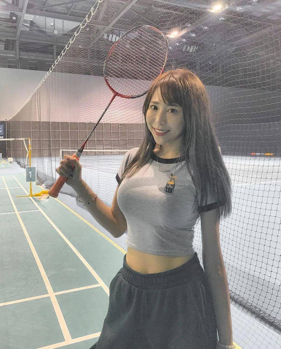 真人版"娜美"身材照曝光,性感指数100%!