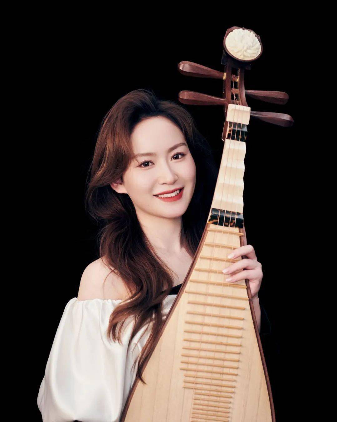 三两声,未成曲调先有情—西域风情琵琶行音乐会_樊薇_演出_西域风情