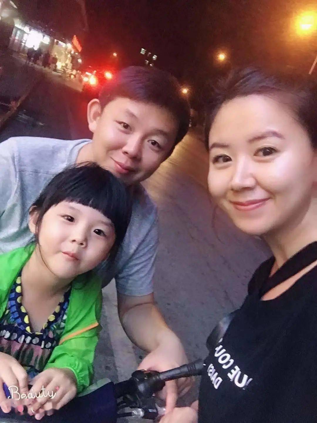 家庭家教家风 | 陆瑶家庭:"双医"家庭的小家大爱——记"全国文明家庭"