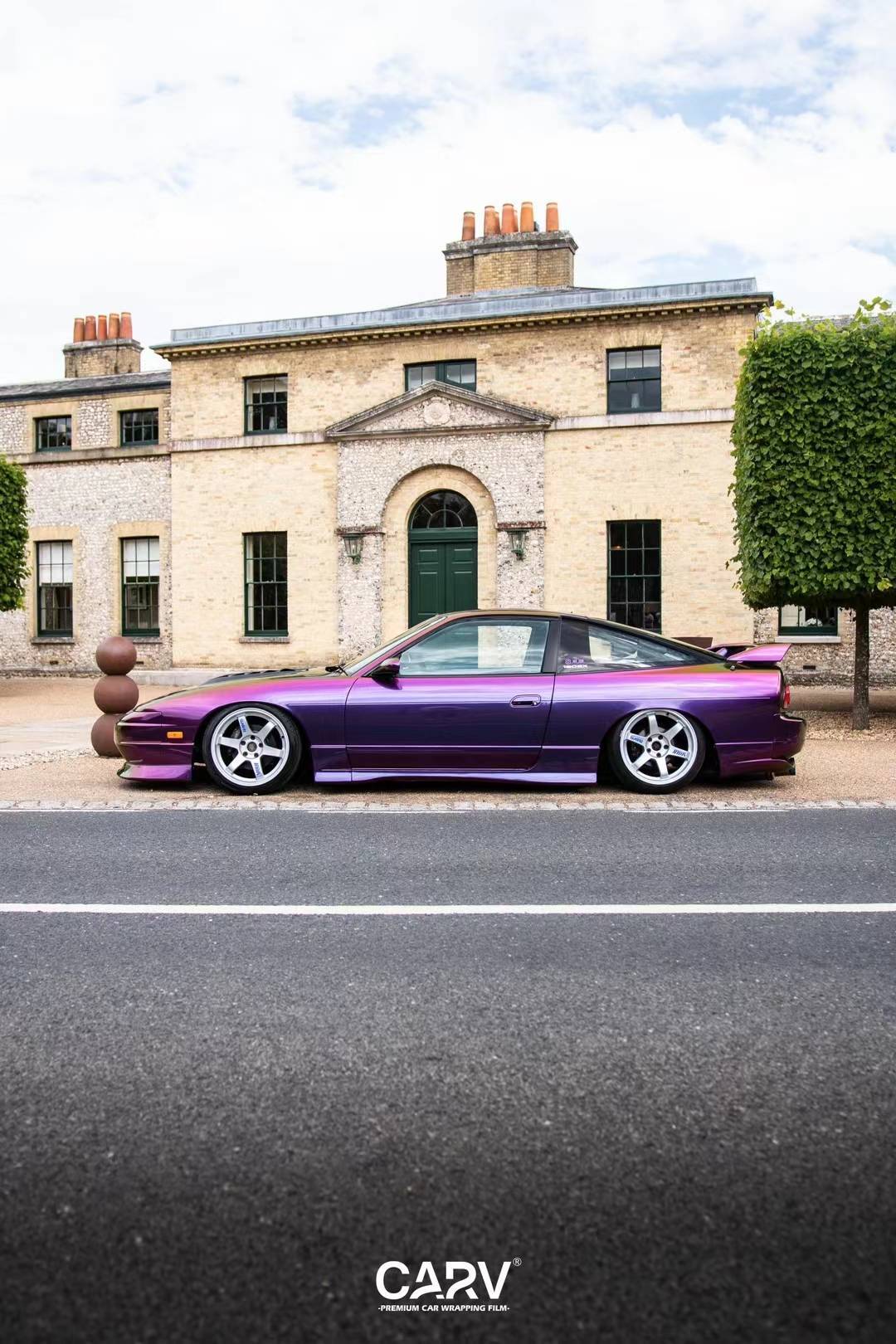 nissan180sx卡孚改色膜白金雅丹红9007,不同光线 不用色彩_搜狐汽车