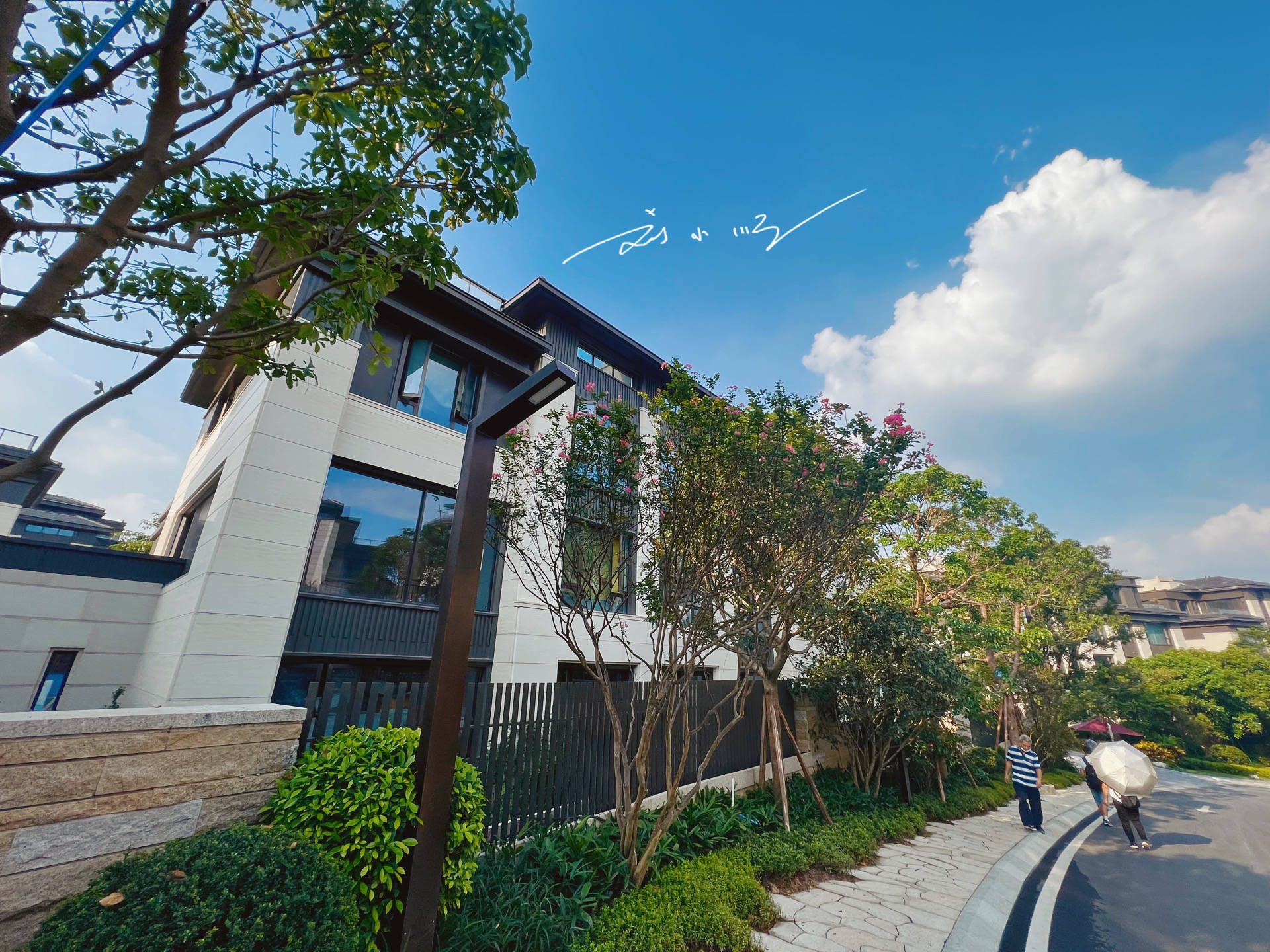广州市白云区“第一豪宅”，一套别墅据说要上亿，就在白云山脚下