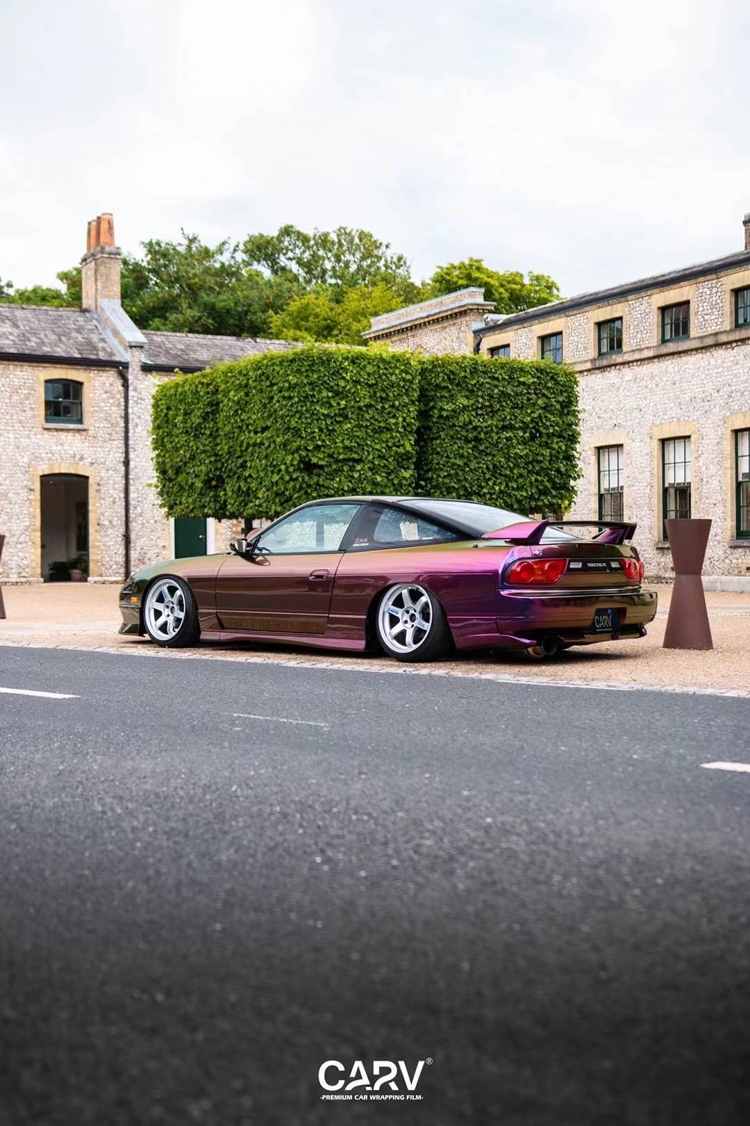 nissan180sx卡孚改色膜白金雅丹红9007,不同光线 不用色彩_搜狐汽车