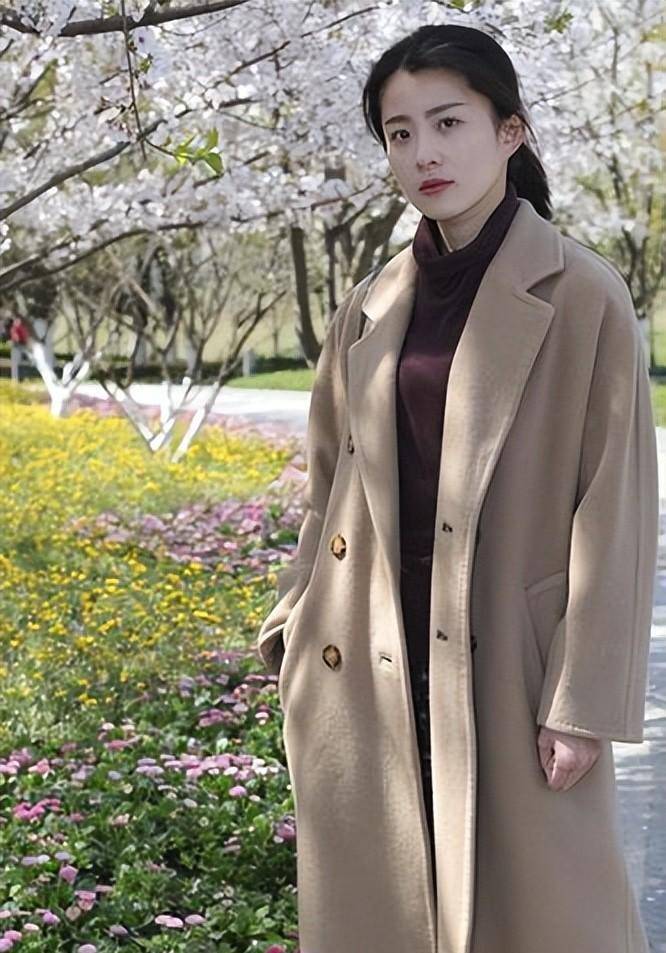 由于许艾菲平时十分注重个人形象,她的身材一直保持的很好,医生表示她