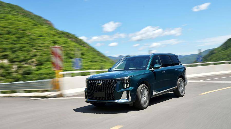 开始前先简单介绍两台车型,试驾车广汽传祺全新第二代gs8 vs 我自己的