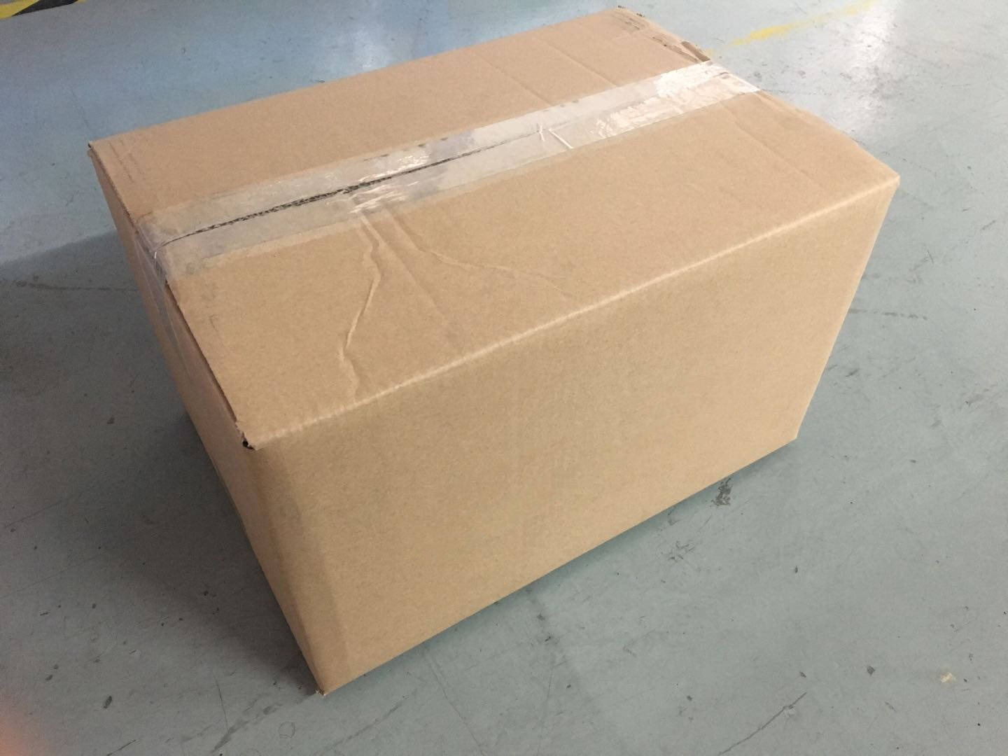 自动封箱机的胶带都可以封成哪些形式?_一字型_智能_纸盒式