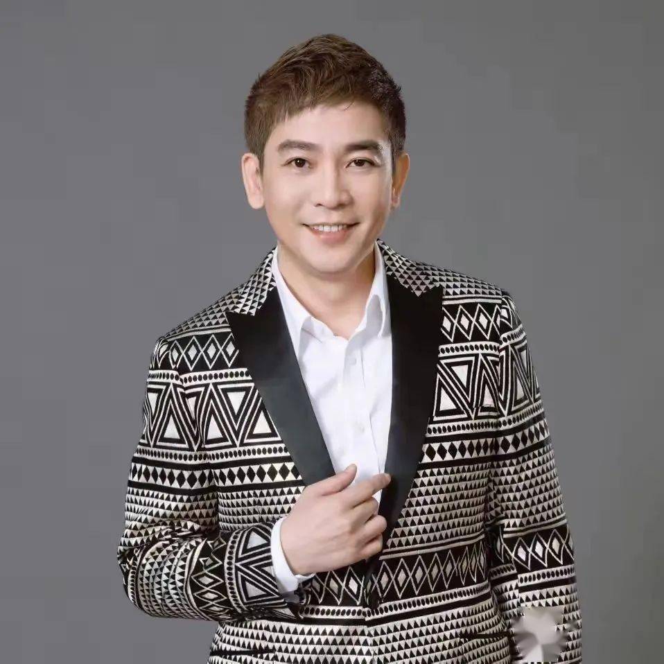 茶界逍遥子陈竑晖凯文遇上茶掌柜说徐若琪康祈祖德子的茶网红县长