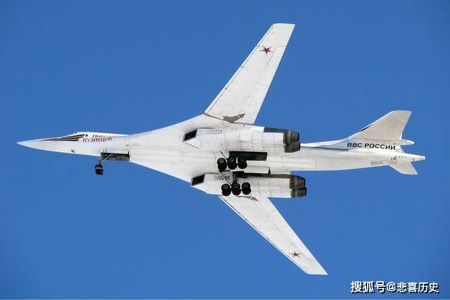 苏-17攻击机图片