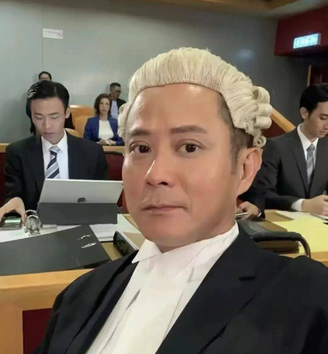 黎耀祥中山买房,装修普通面积不大,网友:香港明星热衷内地定居_厨房