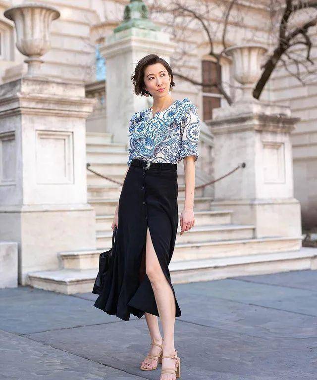 一位就喜欢穿小黑裙的博主 看看她怎么把小黑裙穿好看_vanessa_黑色