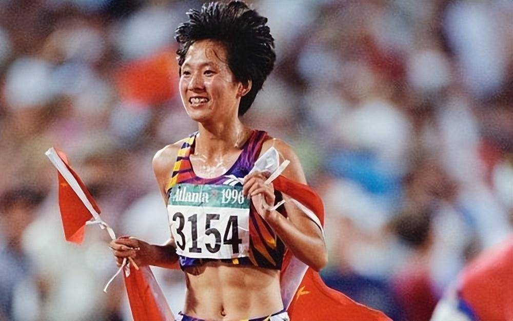 东方神鹿王军霞:田径场赛出奇迹,历经两次失败婚姻后终得幸福_田径