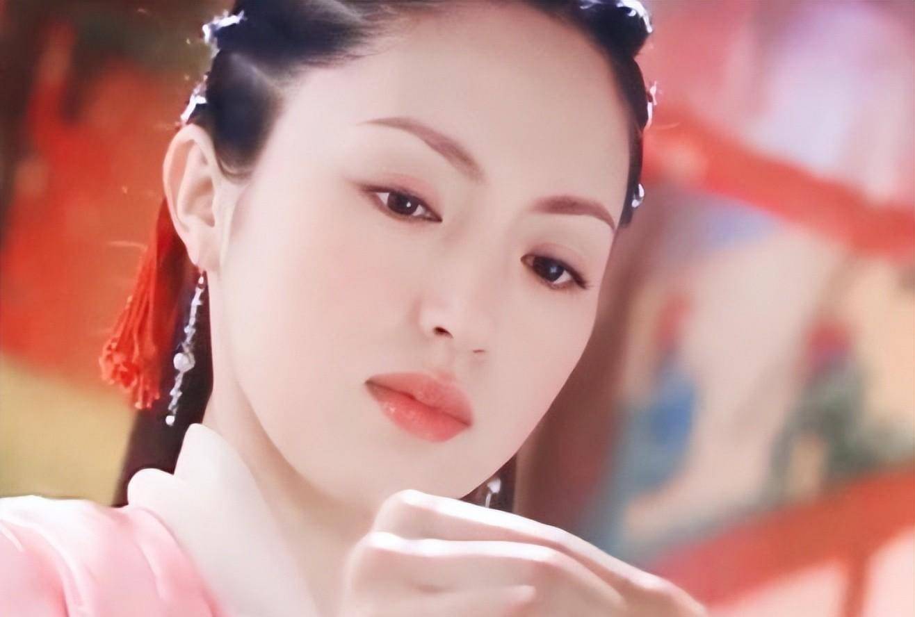 高颜值女星,第一次见是在《雪花女神龙》中,如今颜值依旧在线_董璇_剧