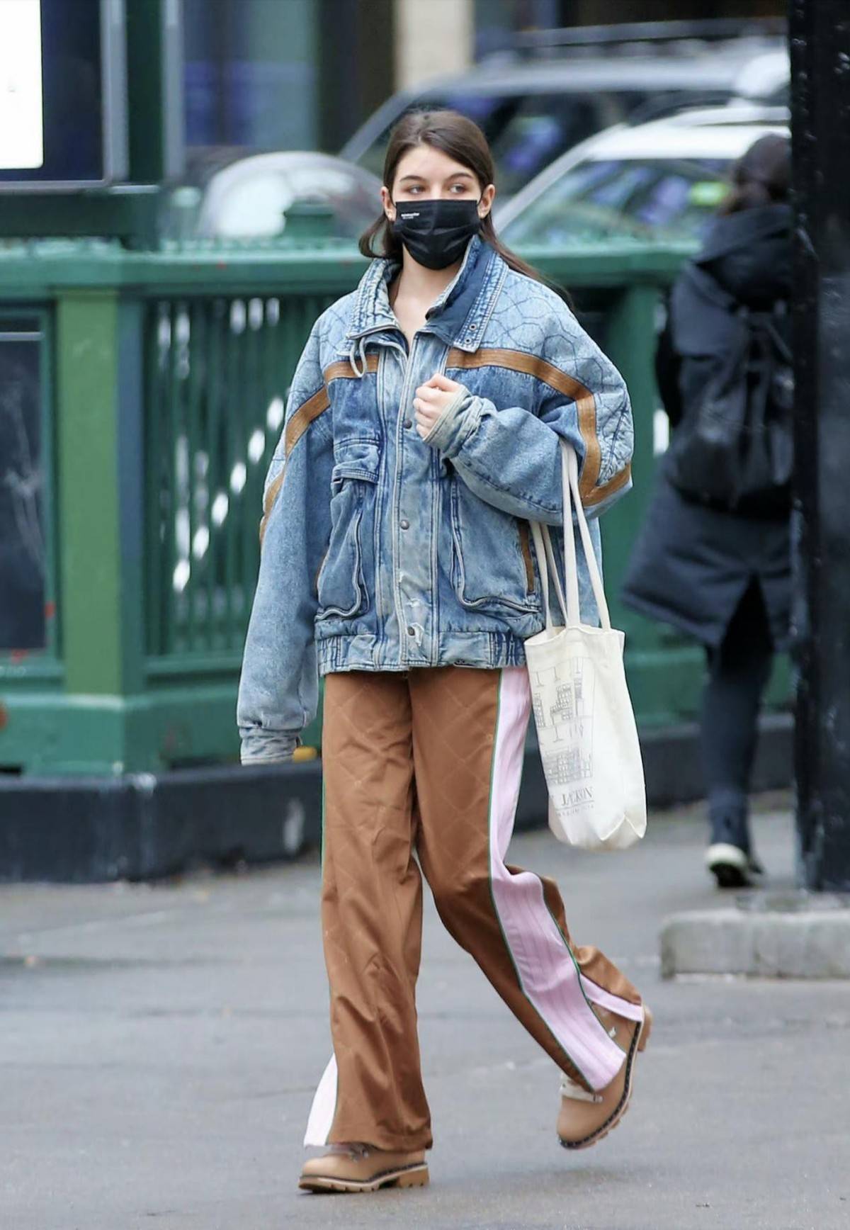 阿汤哥女儿基因真好,一双眼睛太有电影感,网友:这谁受得了啊_苏瑞