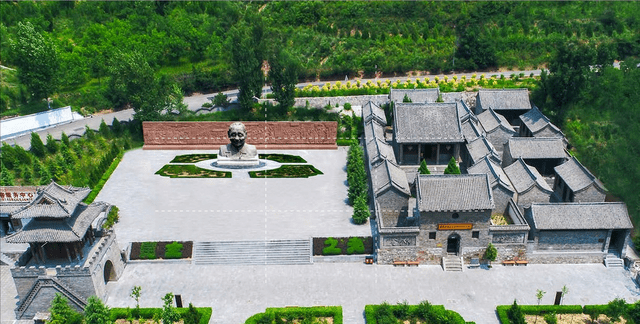 晋冀鲁豫边区临时参议会旧址位于左权县东南部的桐峪镇桐滩村.