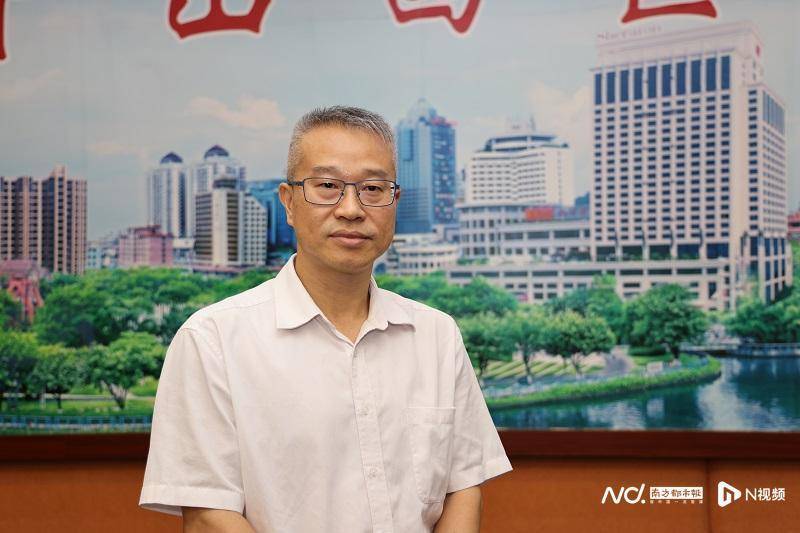 中山市西区街道党工委书记郭卫华聚焦新能源汽车,智能家居制造等产业