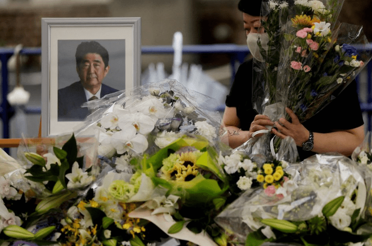 不顾民众反对 日本政府将为前首相安倍晋三的葬礼花费183万美元_国葬