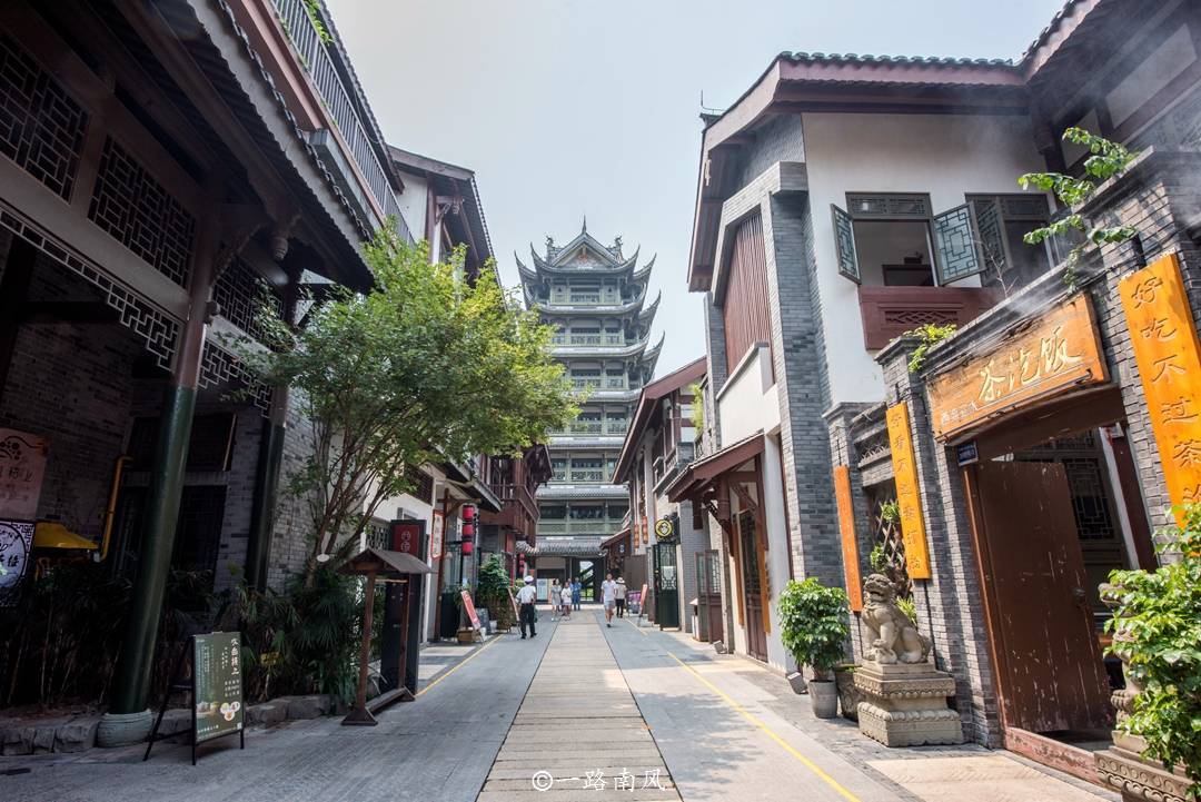 重庆市美丽的冷门小镇，虽然地处长江边，但鲜有外地游客