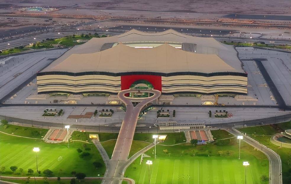 卡塔尔世界杯：Al Bayt体育场，开幕式场地之一