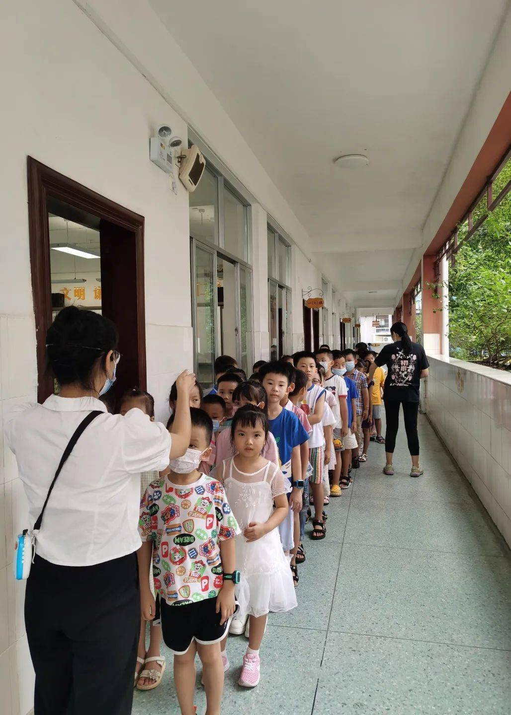 南宁市凤翔路小学2022年秋季学期开学注册暨一年级新生家长会_校区