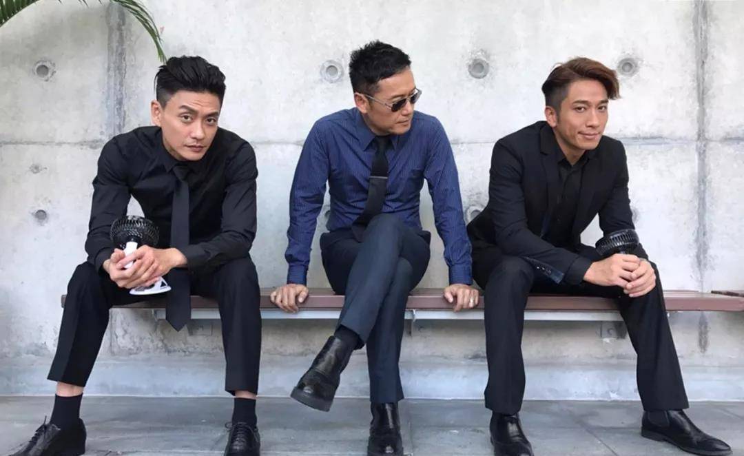 像苗侨伟,陈豪,黄宗泽,马国明,吴卓羲等等,也是个个都练得一身肌肉