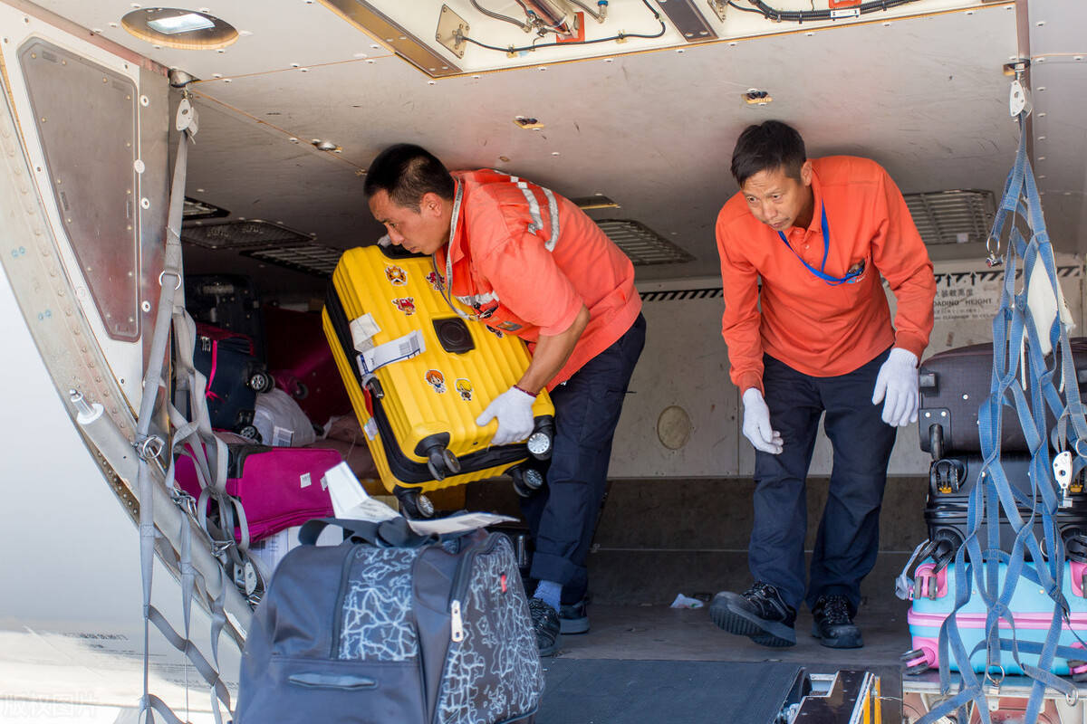 机场地勤待遇怎样?晋升空间大吗?_工作_岗位_白航