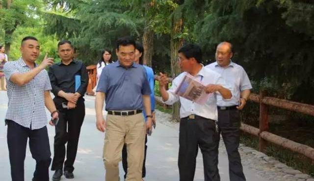 "小焦书记"焦跃进:有父亲遗风,亲自进京卖大蒜,为百姓做实事_杞县