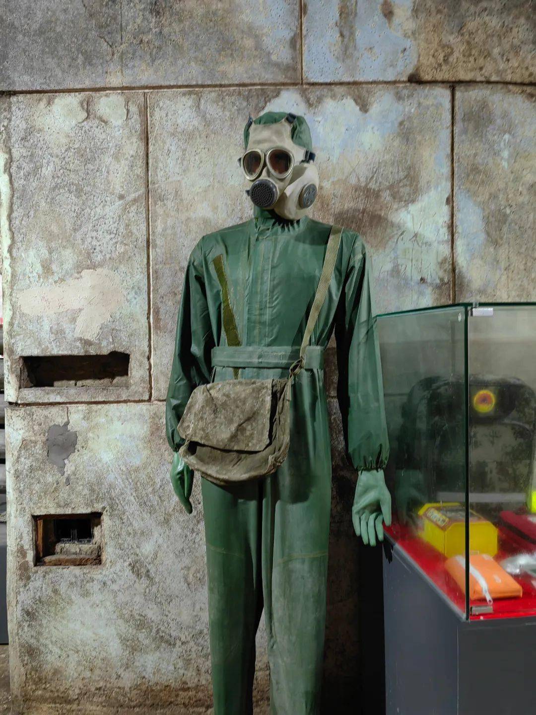 红领巾走杭州|学党史,体验新时代人防工程——四(6)