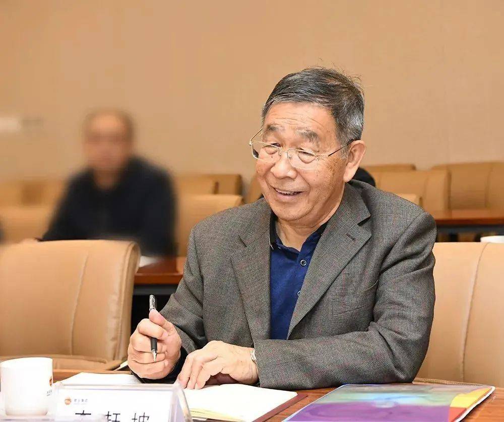 这位世界500强掌舵人,30年前的一个超前理念,值得我们细品_平山县