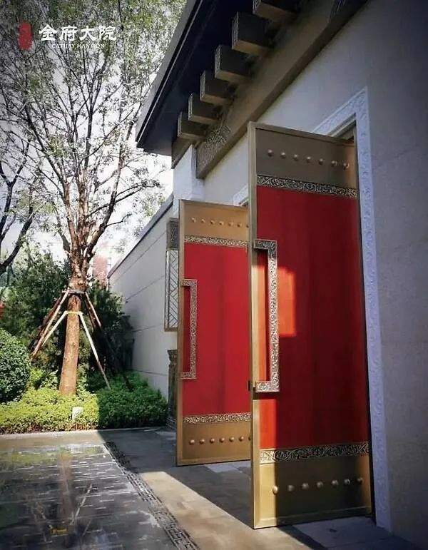 泰禾金府大院 四环现房叠拼别墅 410平米带50平花园 总价2800万_院子