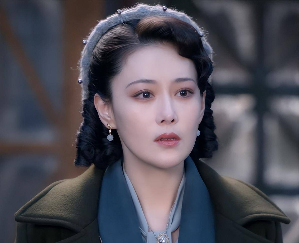 《民国大侦探》张馨予太圈粉了,素颜出镜超美,分饰两角演技炸裂_周墨