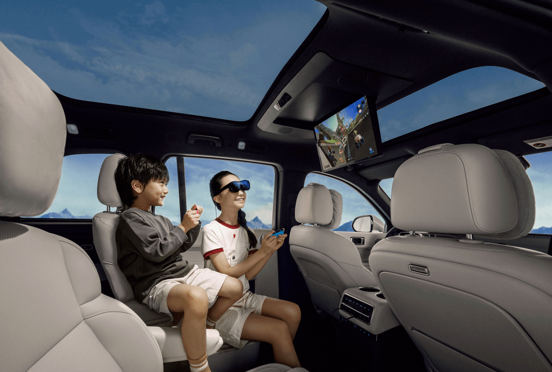 在智能汽车上戴上雷鸟air智能眼镜,秒变移动影院?_搜狐汽车_搜狐网